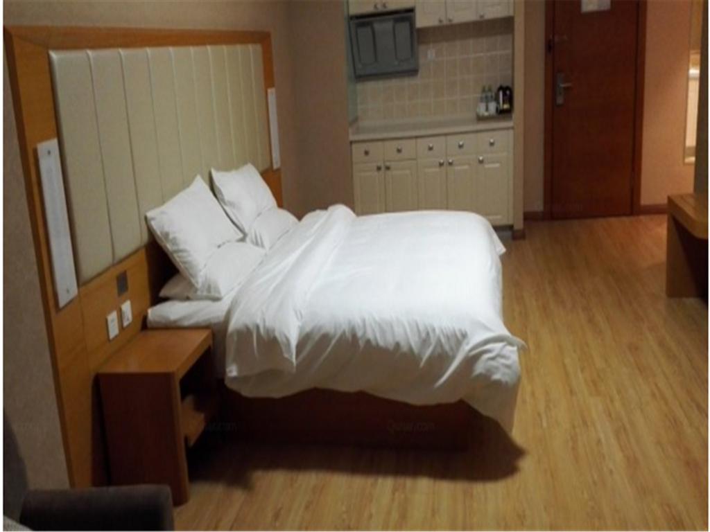Starway Harbin West Wanda Hotel Room photo